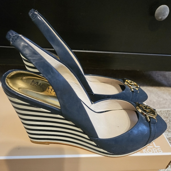Michael kors women shoes - Picture 2 of 5